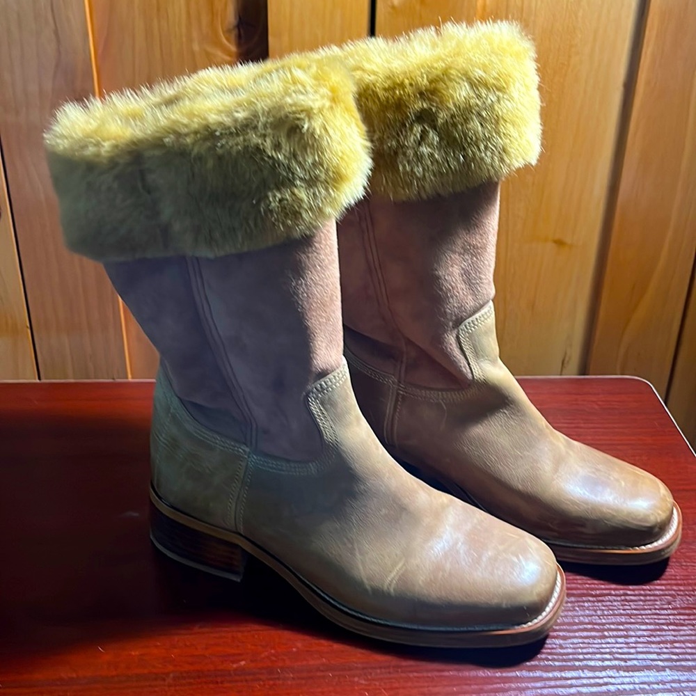 Sundance Leather and Suede Boots with Fur. Run narrow. Leather and suede foot.
